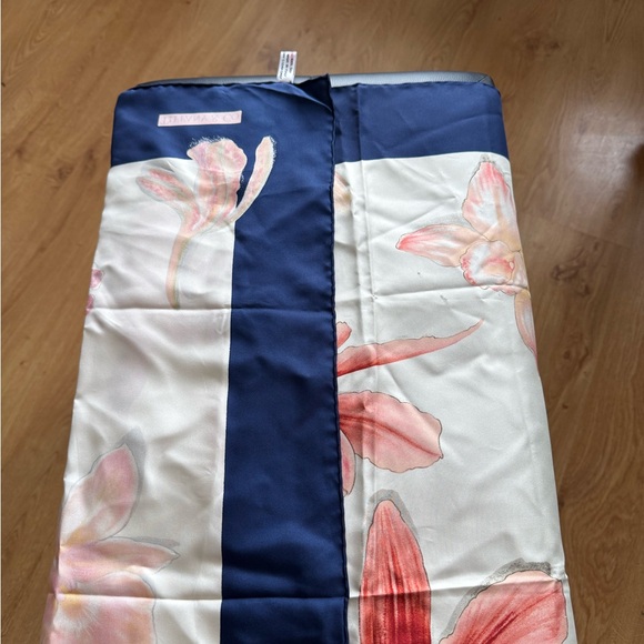 Tiffany & Co. Floral Scarf with Pink and Navy Accents - Picture 2 of 2